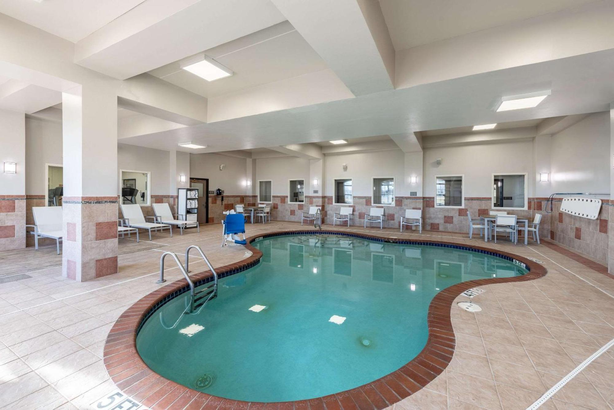 Country Inn & Suites By Radisson, Findlay, Oh Exteriér fotografie